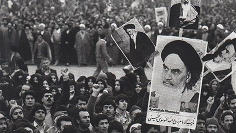 ضرورت صدور انقلاب اسلامی / بیانات امام خمینی (ره)