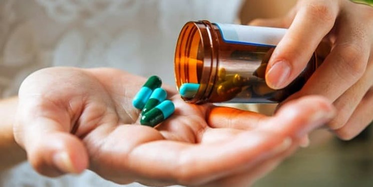طرح «دارویار» و افزایش قیمت دارو / مطالبات سنگین داروخانه ها از بیمه