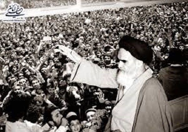 نظریه های مختلف در مورد انقلاب اسلامی ایران