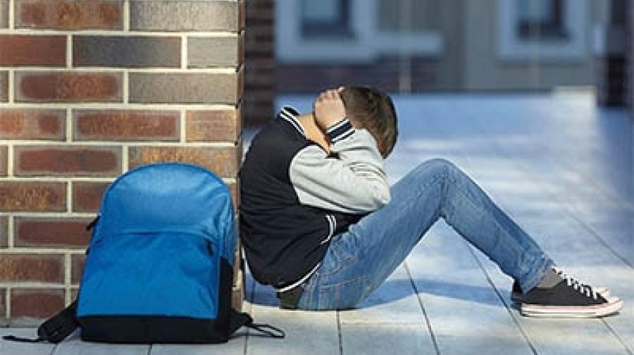 افزایش حضور در فضای مجازی علت افسردگی و اختلالات روانی دانش آموزان